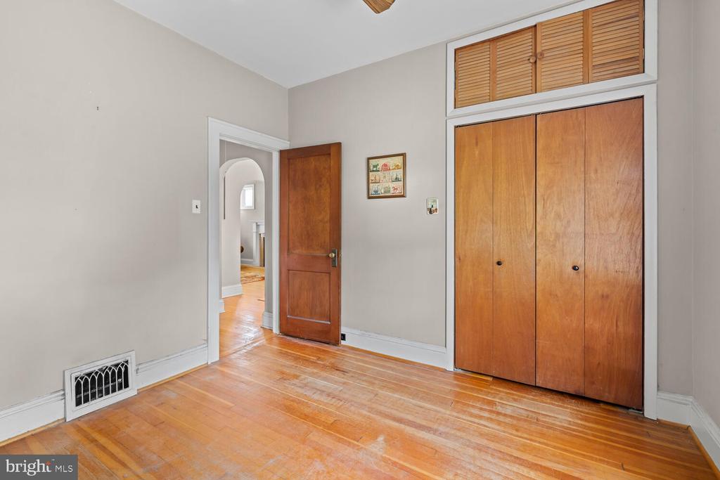 671 Edge Hill Rd