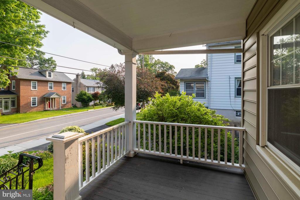 671 Edge Hill Rd