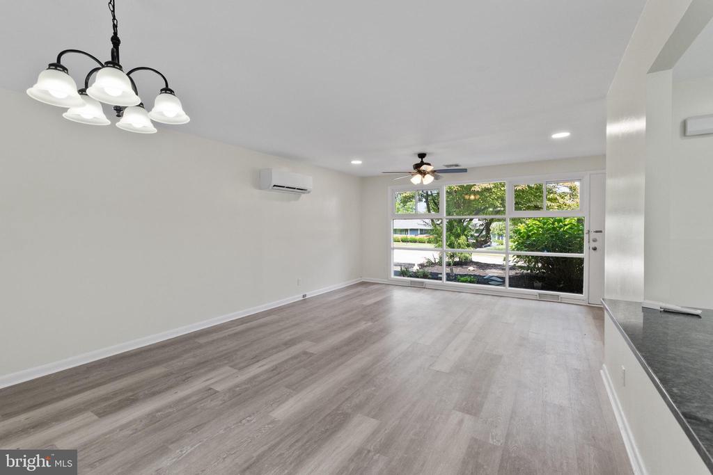 1302 Cromwell Rd