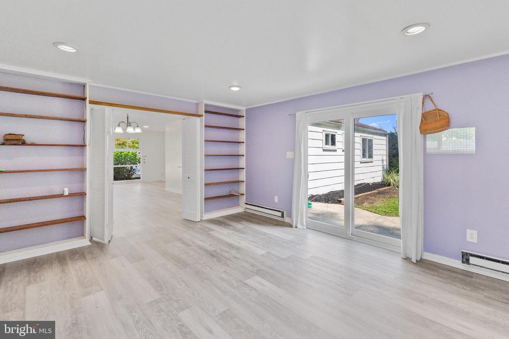 1302 Cromwell Rd