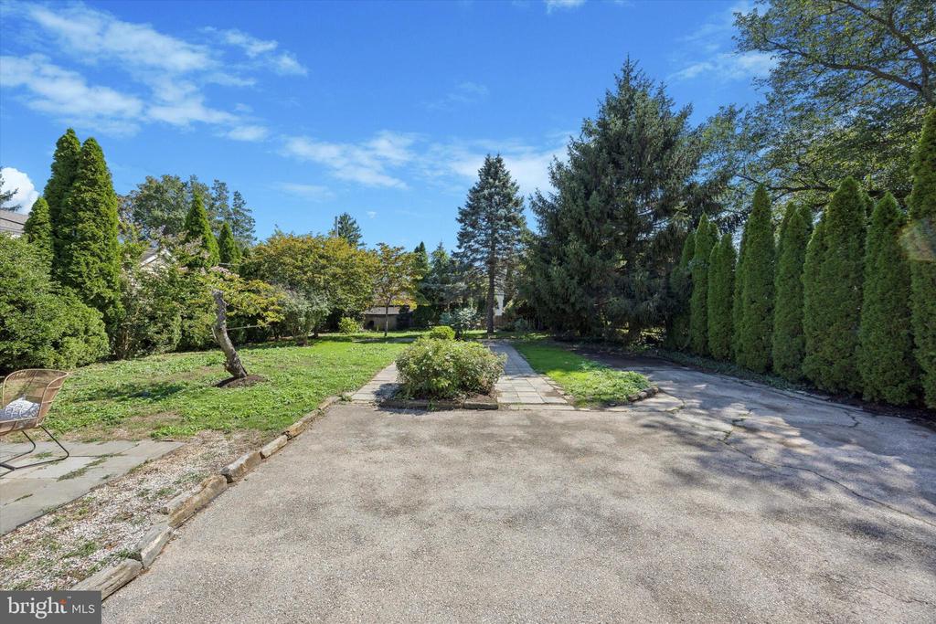 26 MCCLOSKEY RD