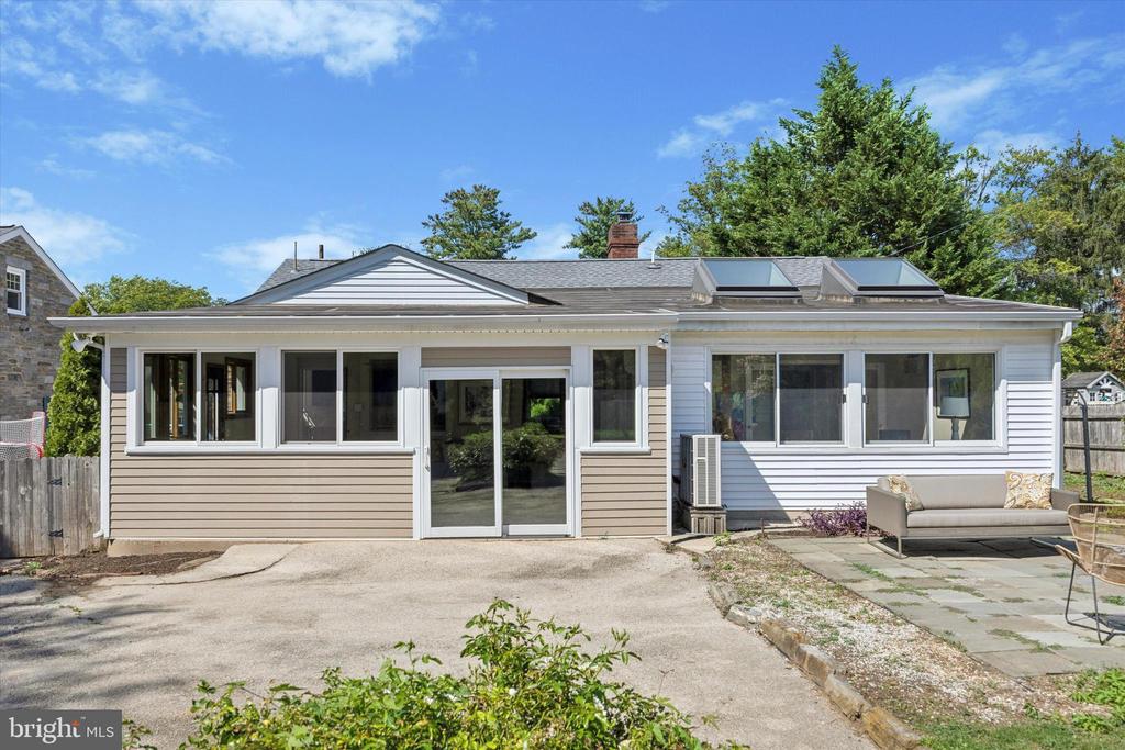26 MCCLOSKEY RD