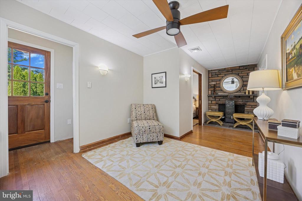 26 MCCLOSKEY RD