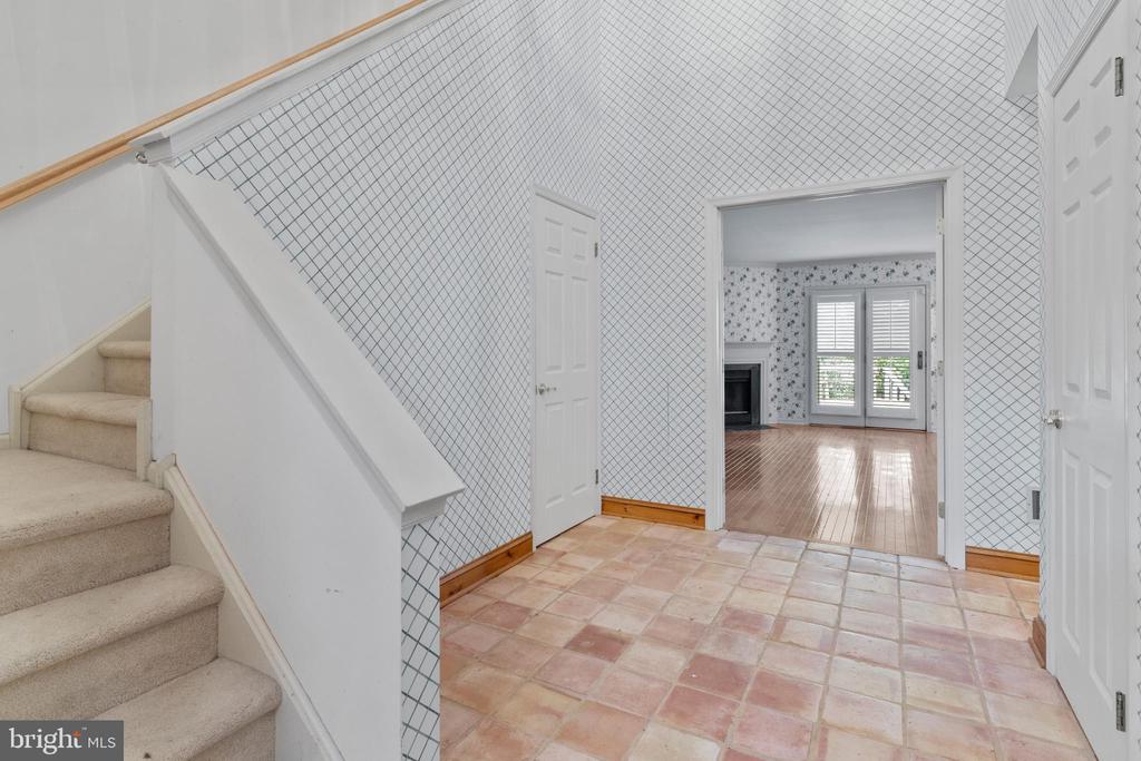 225 Orchard Dr