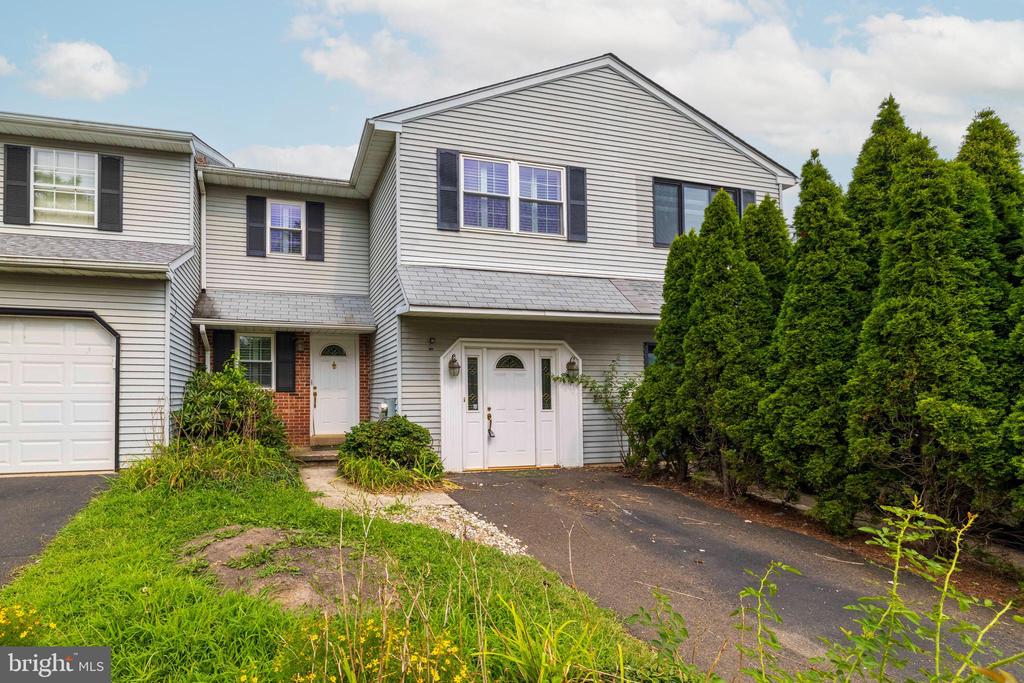 225 Orchard Dr