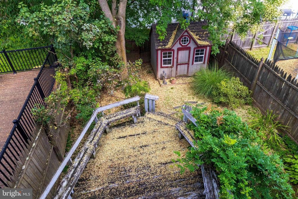 225 Orchard Dr