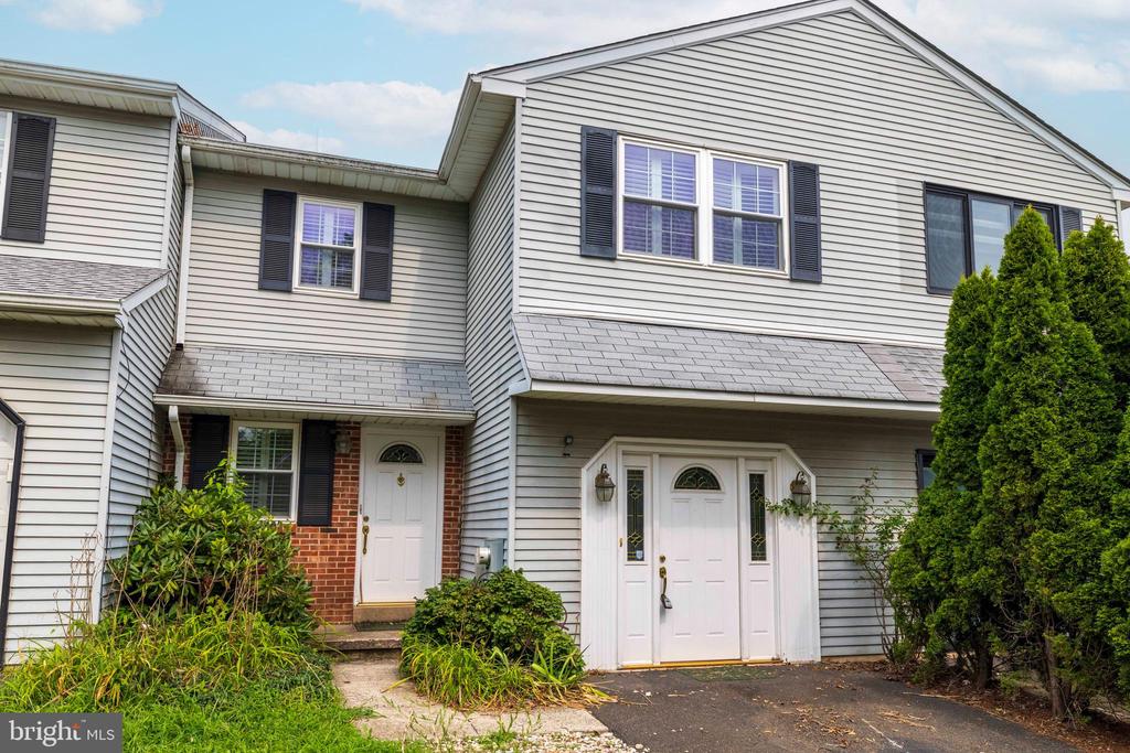 225 Orchard Dr