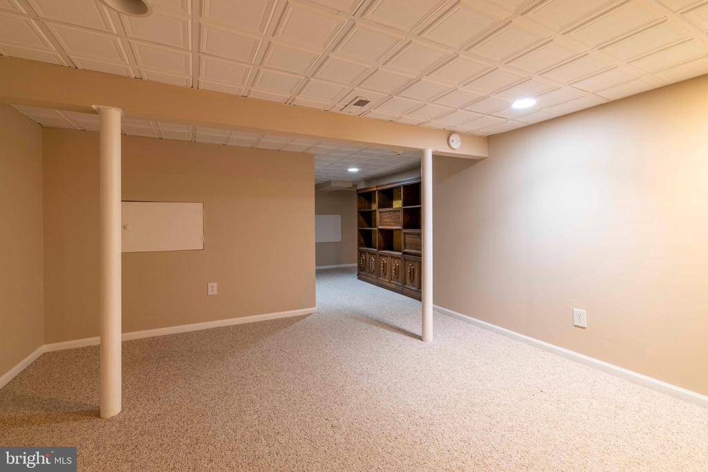 225 Orchard Dr