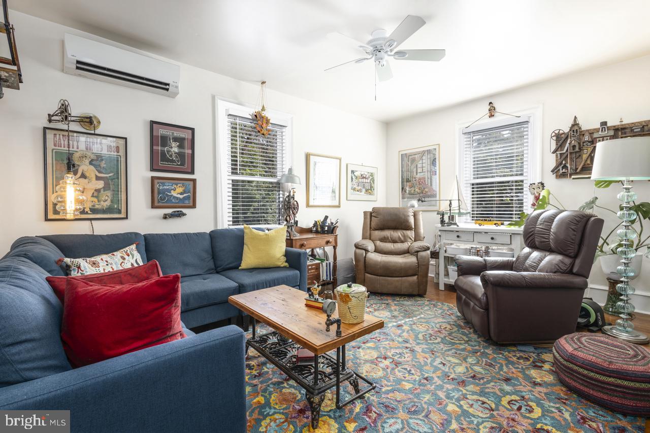 221 S EASTON ROAD