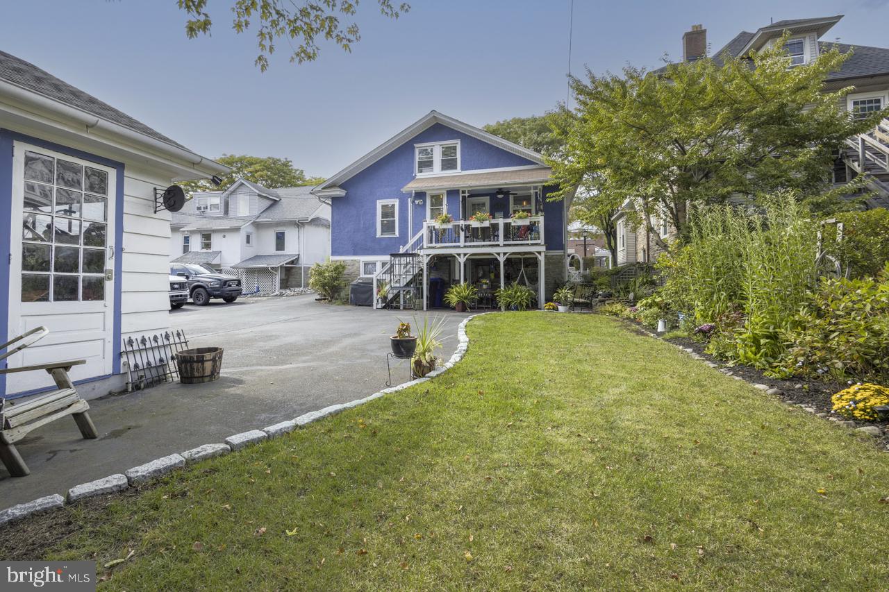 221 S EASTON ROAD