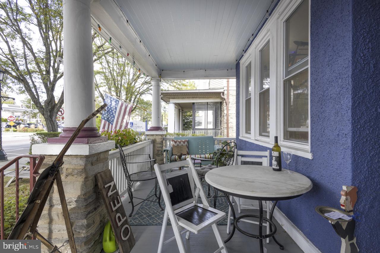 221 S EASTON ROAD