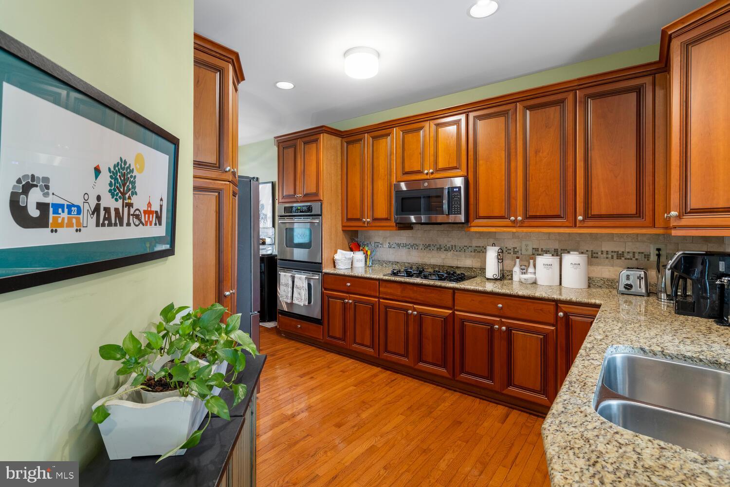 72 BROWNSTONE DRIVE