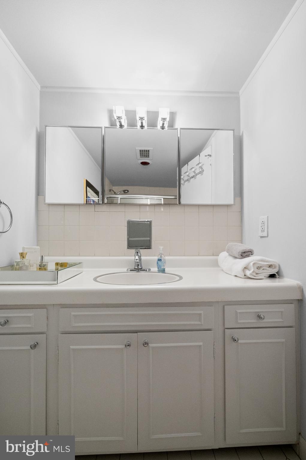 20 CONSHOHOCKEN STATE ROAD 712