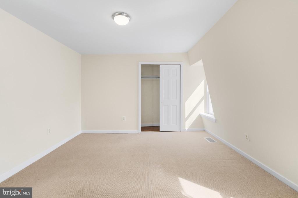 9800 GERMANTOWN PIKE