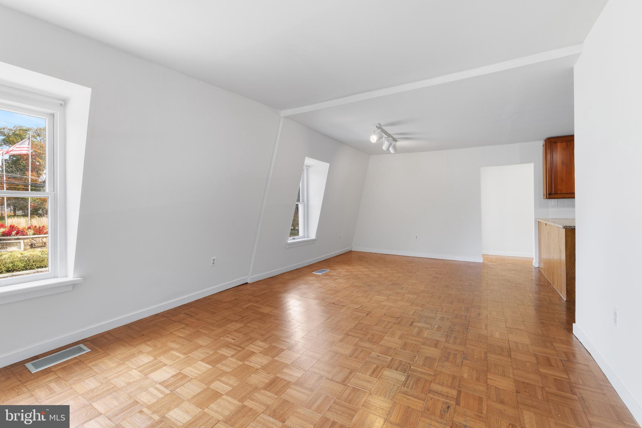 9800 GERMANTOWN PIKE