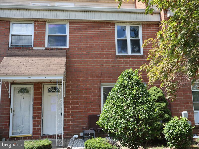 108 W SPRING AVENUE 6