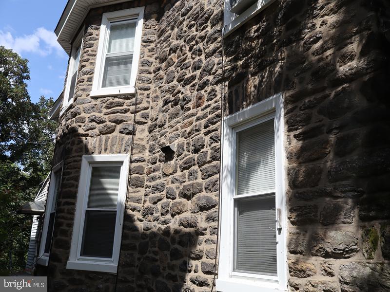 7208 CHESTNUT AVENUE