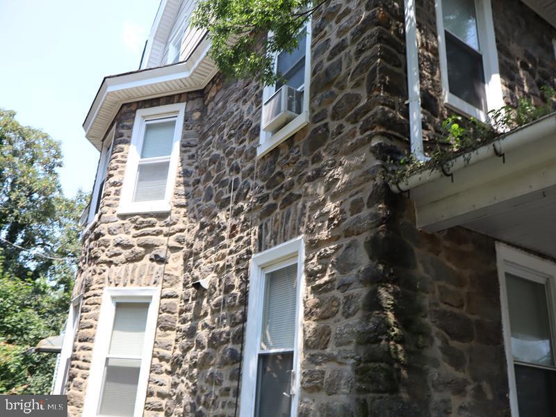 7208 CHESTNUT AVENUE