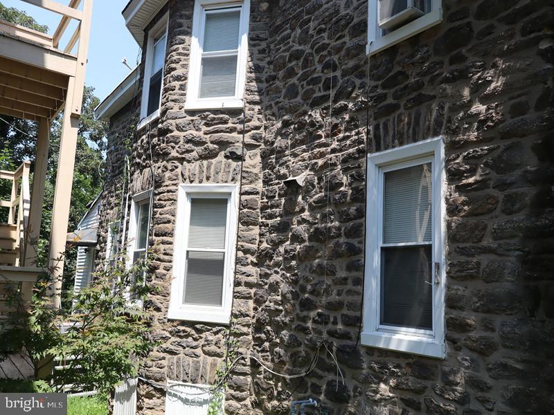 7208 CHESTNUT AVENUE