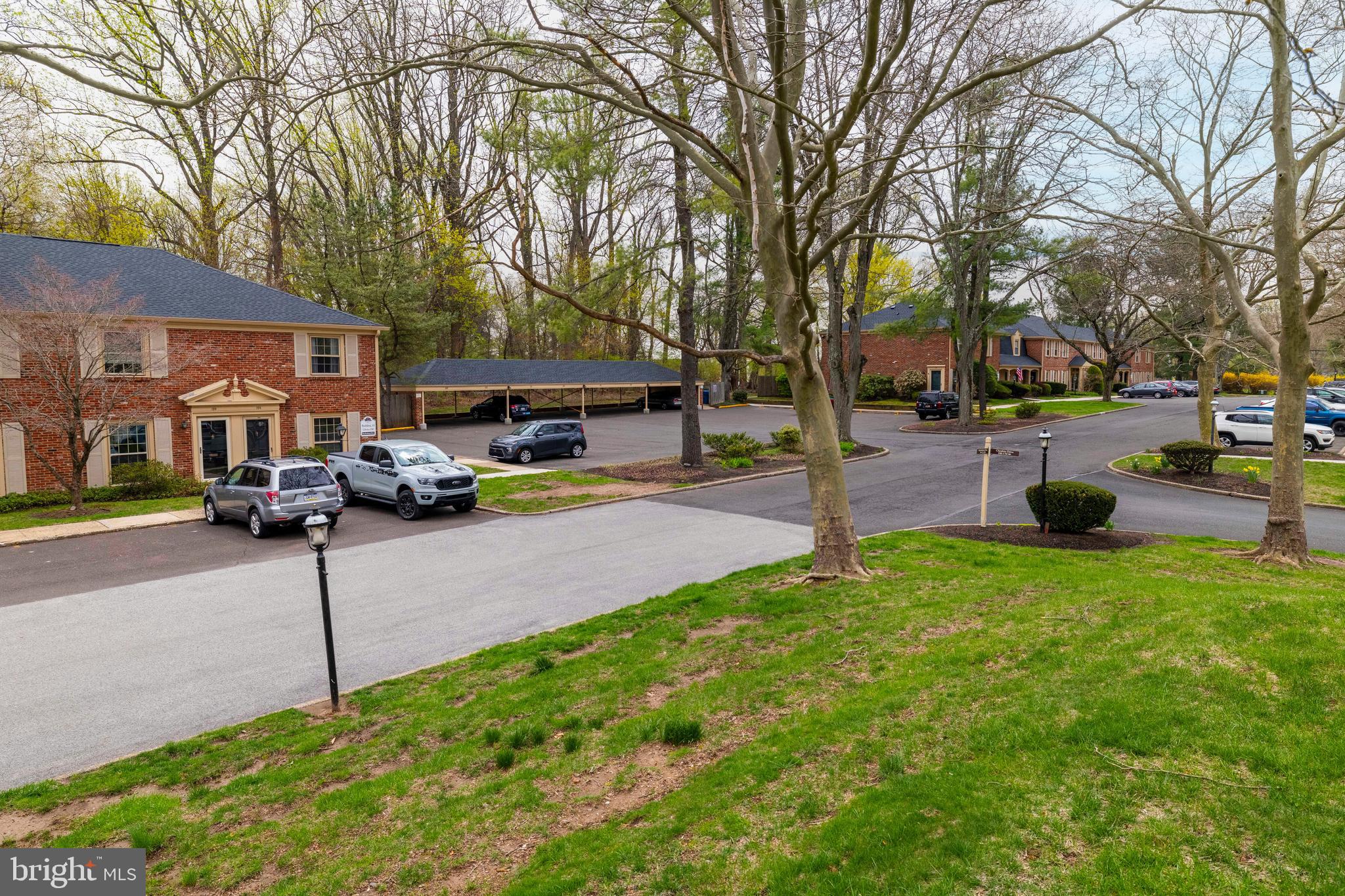 124 MACKLENBURG DRIVE