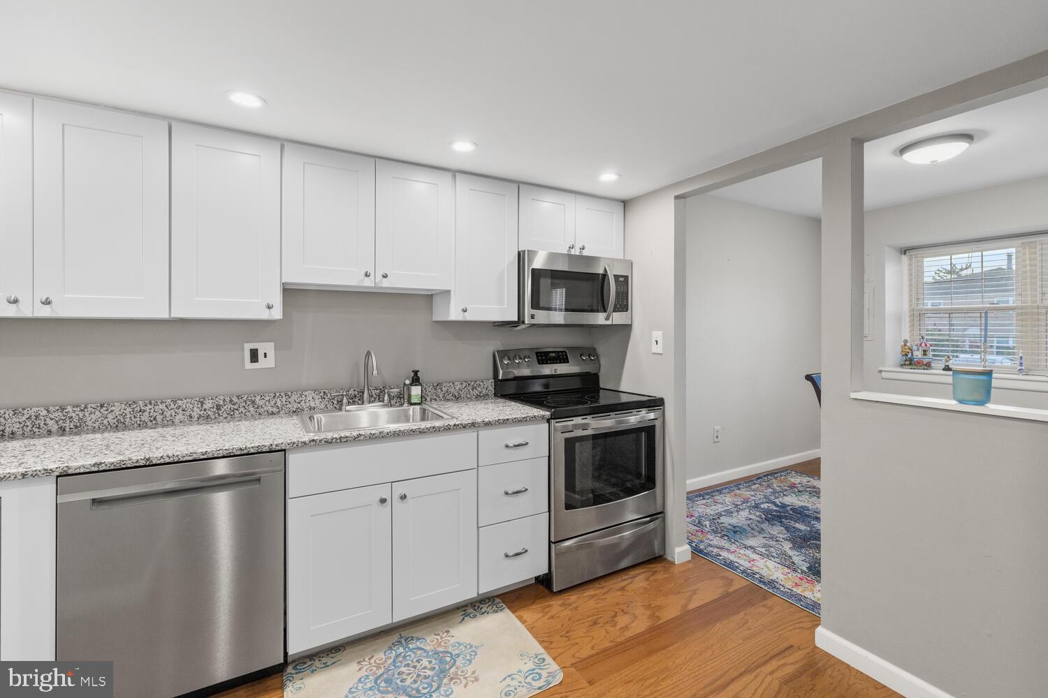 237 ARBOUR COURT