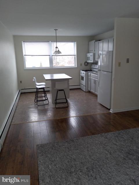 901 E PLEASANT AVENUE