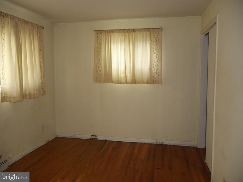1438 DORIS ROAD