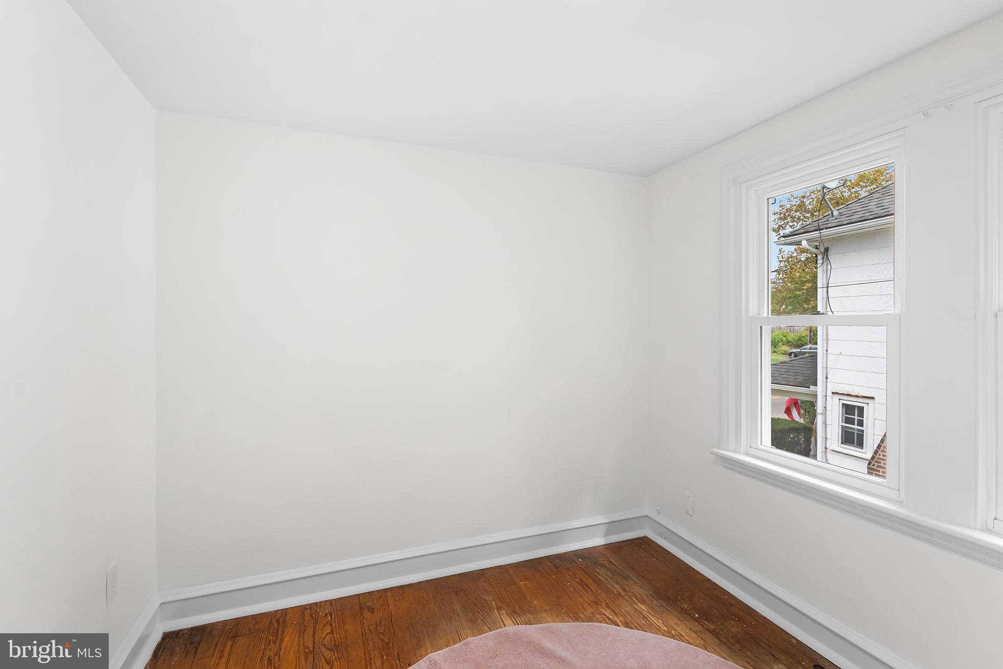 308 W GLENSIDE AVENUE