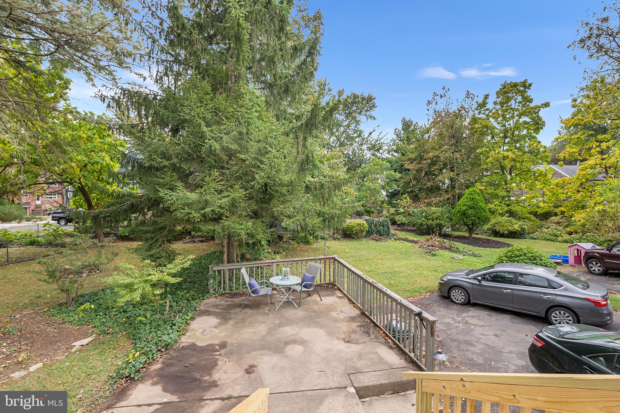 308 W GLENSIDE AVENUE