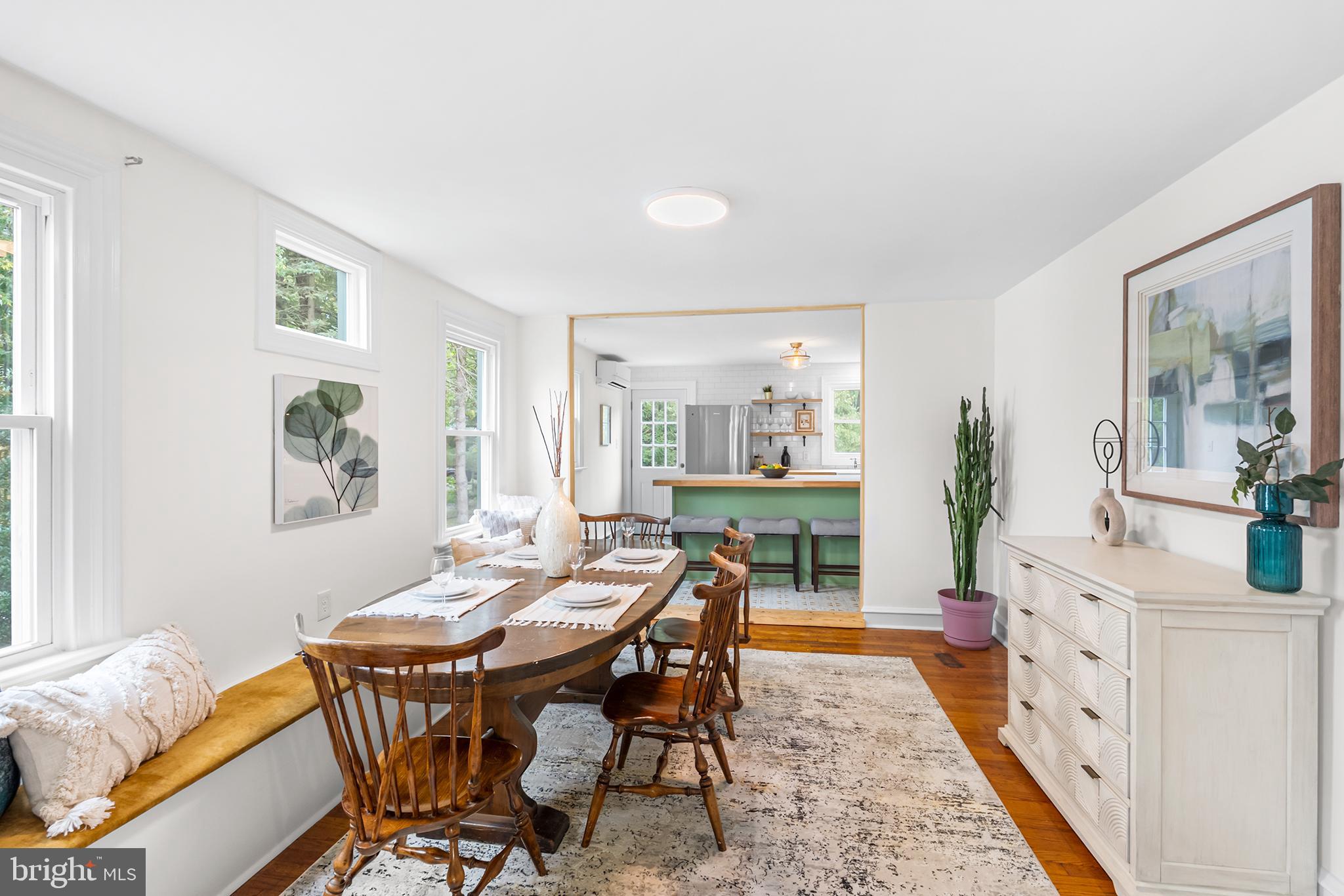 308 W GLENSIDE AVENUE