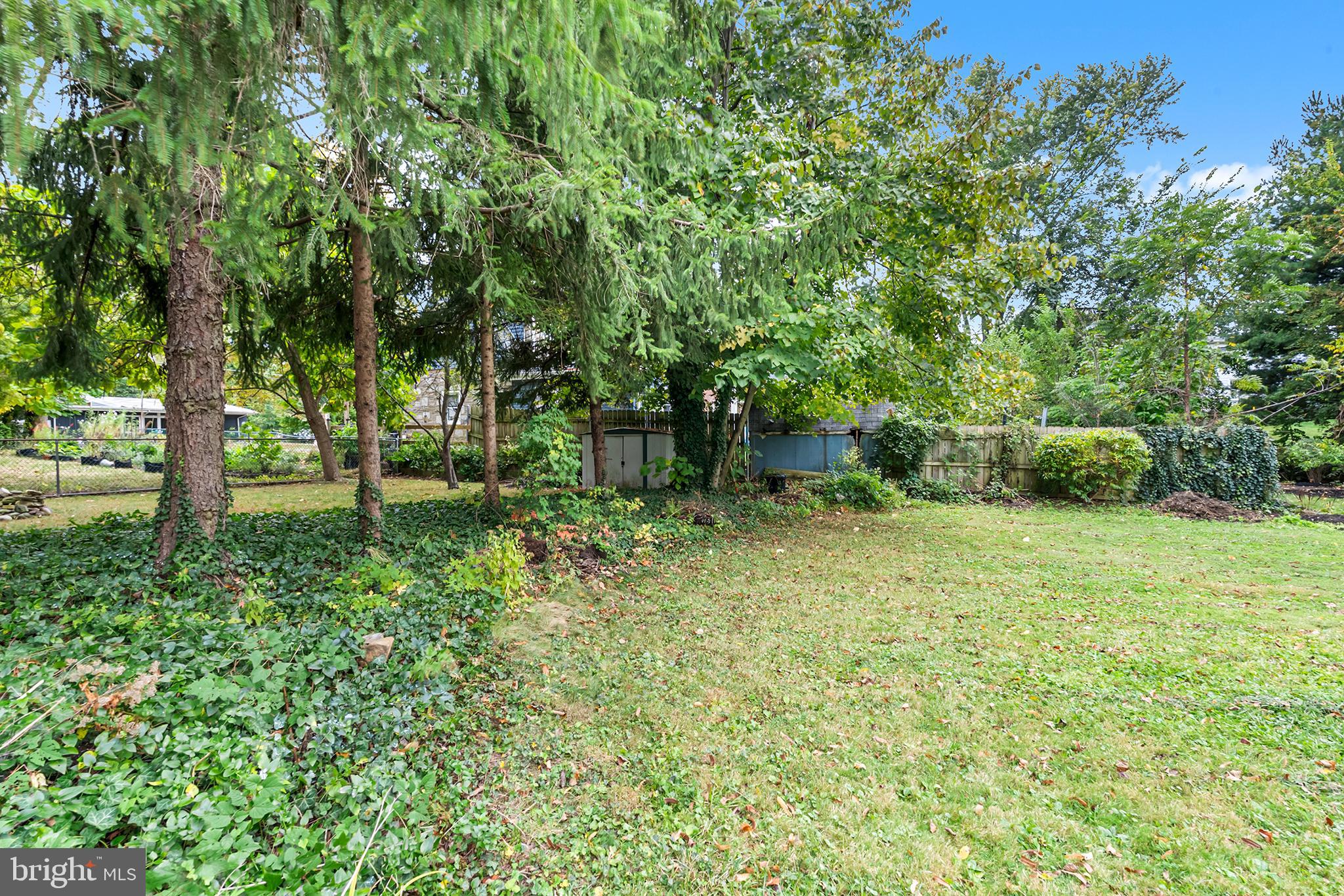 308 W GLENSIDE AVENUE