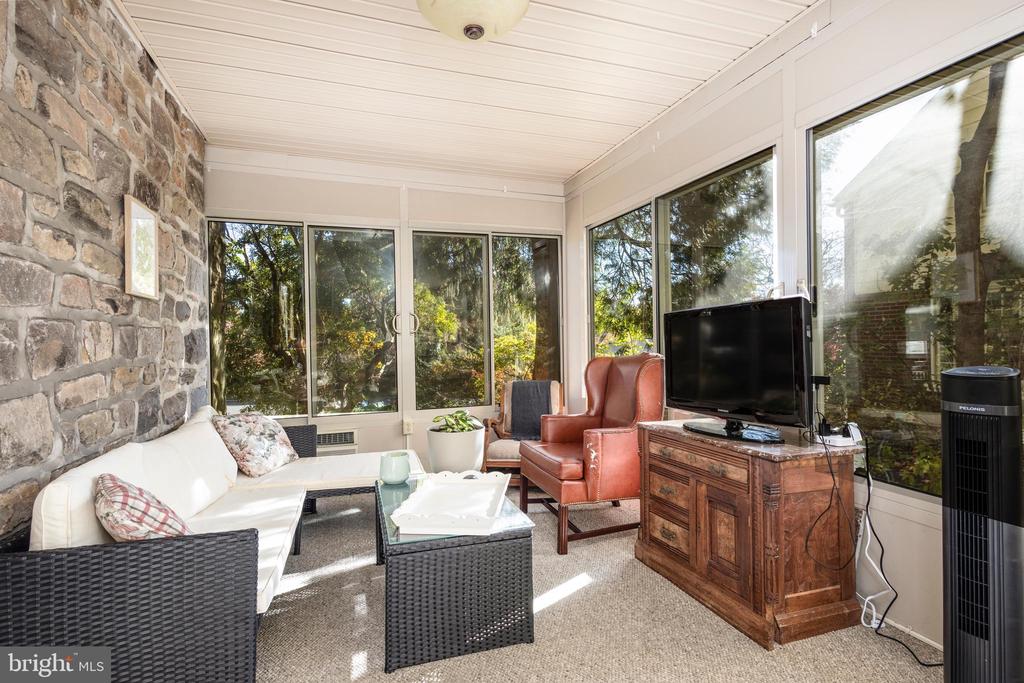 516 BEAVER ROAD