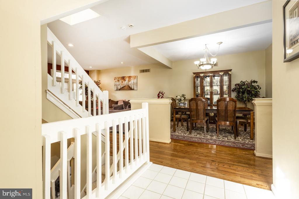 7 PLUM COURT