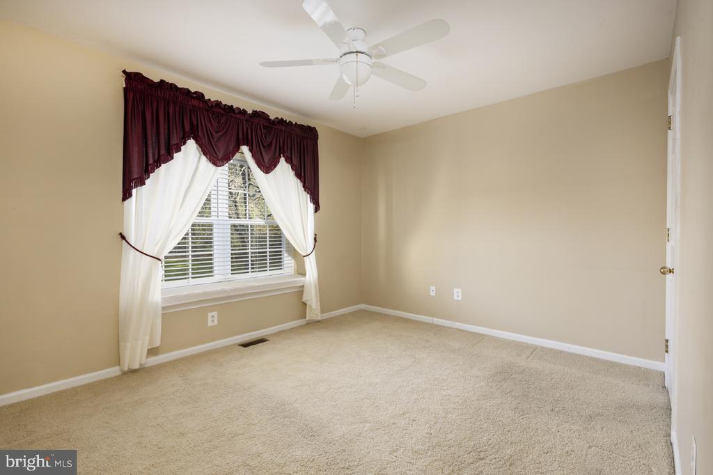 7 PLUM COURT