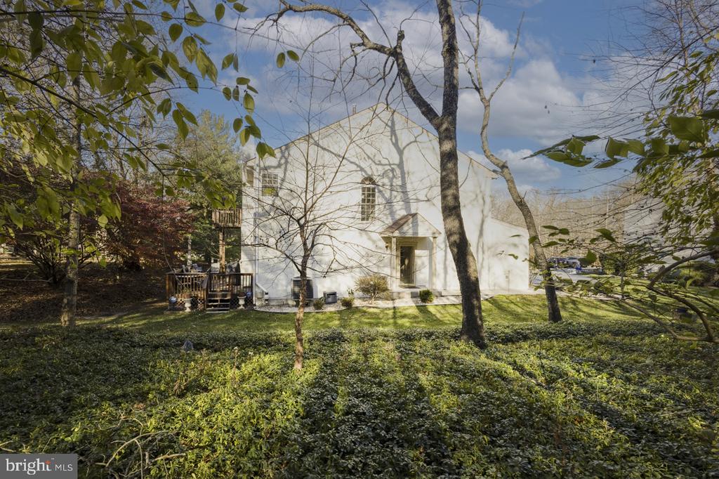 7 PLUM COURT