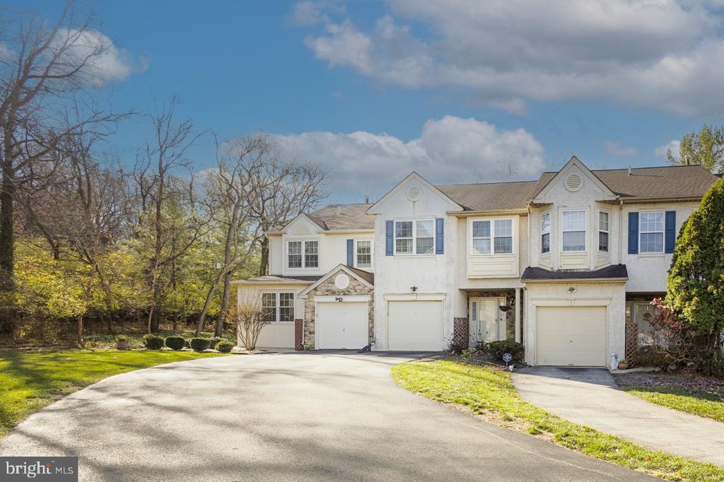 7 PLUM COURT