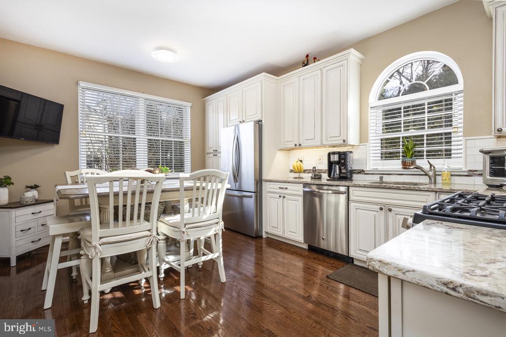 7 PLUM COURT