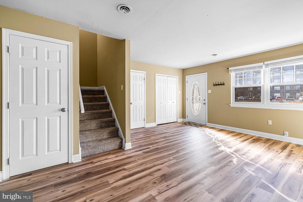 515 N YORK ROAD 1C