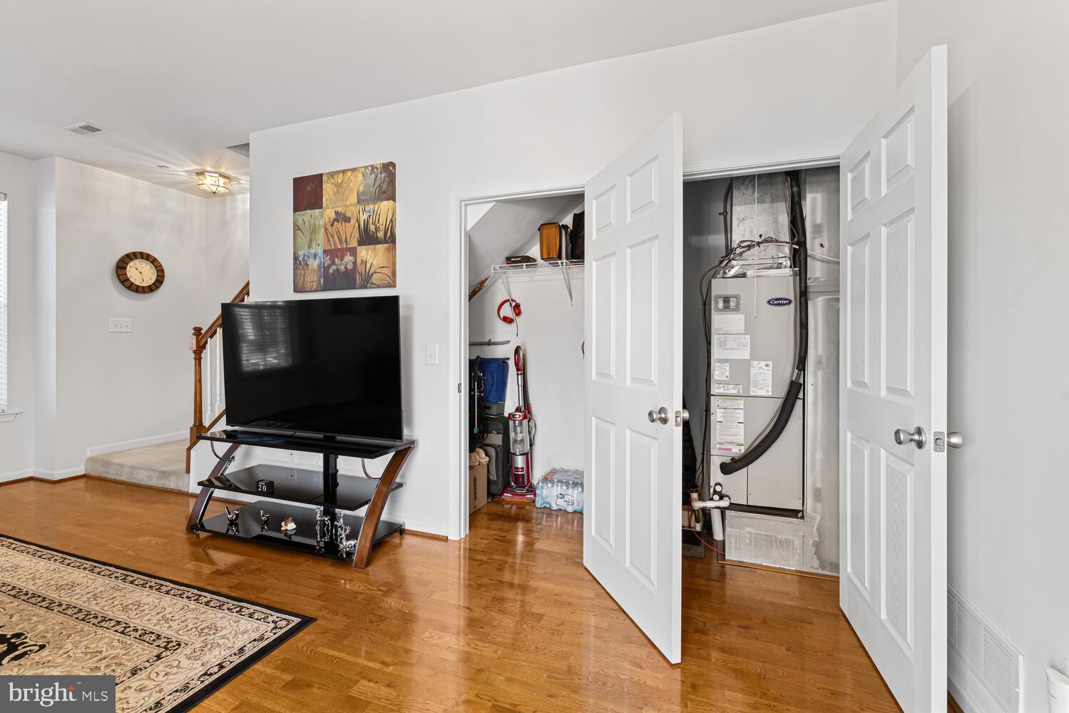 1000 DEKALB STREET 4