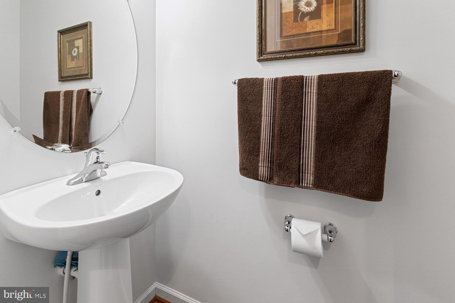 1000 DEKALB STREET 4