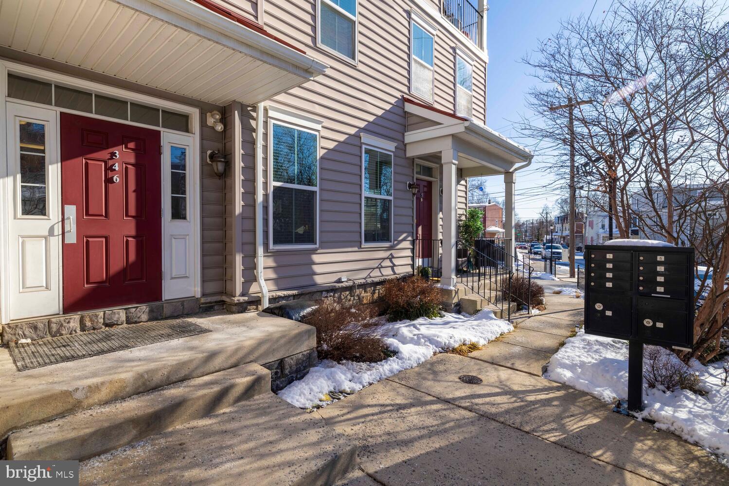 1000 DEKALB STREET 4