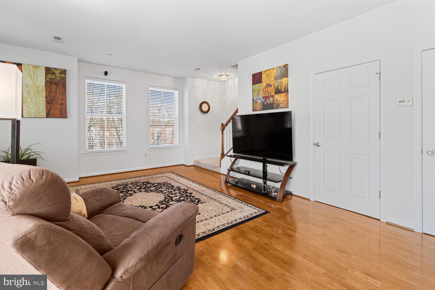 1000 DEKALB STREET 4