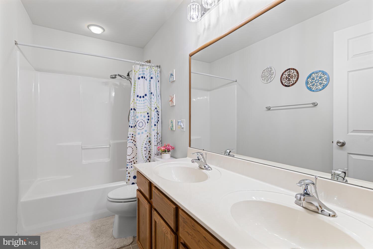 1000 DEKALB STREET 4