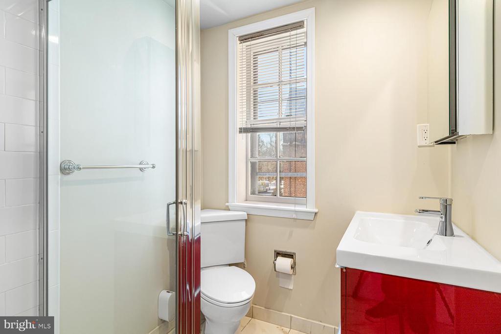 415 CITY AVENUE J-2