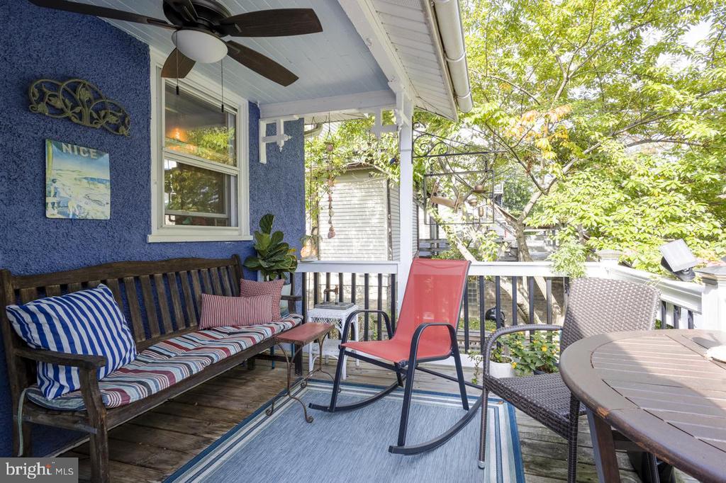 221 S EASTON ROAD