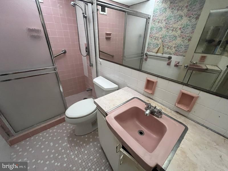 1001 CITY AVENUE E-404