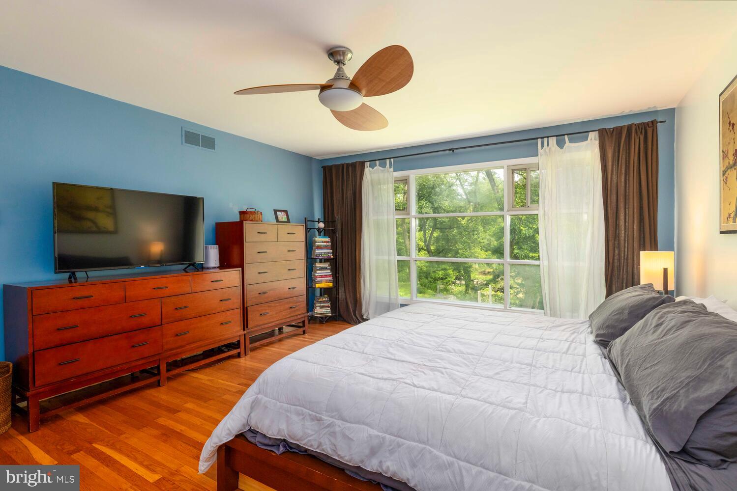 1030 ROCK CREEK DRIVE