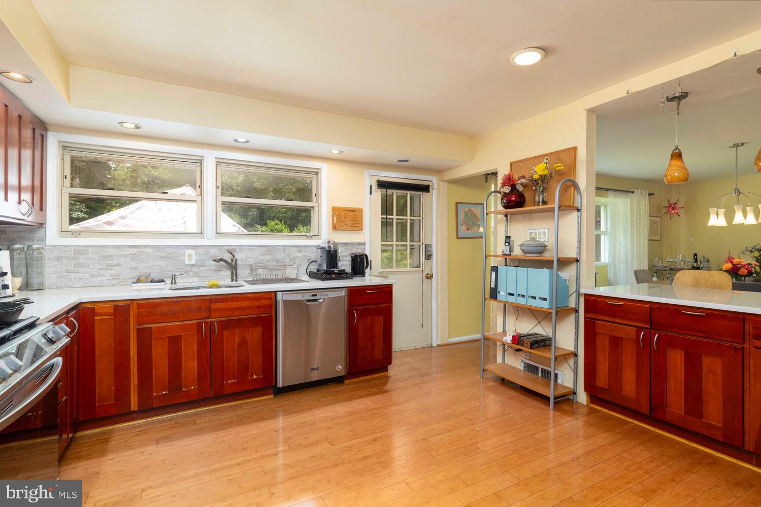 1030 ROCK CREEK DRIVE