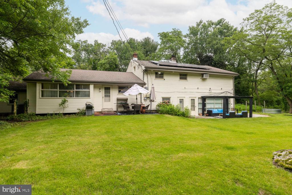1030 ROCK CREEK DRIVE