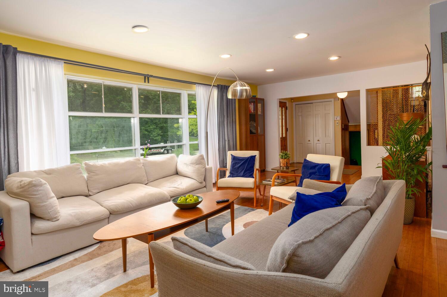 1030 ROCK CREEK DRIVE